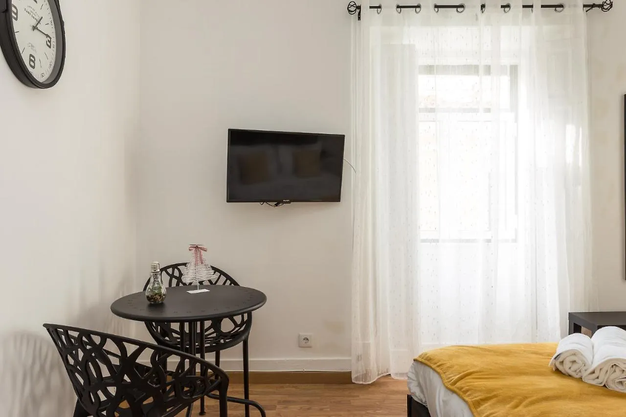 Gasthof Rooms4All Lisboa Portugal