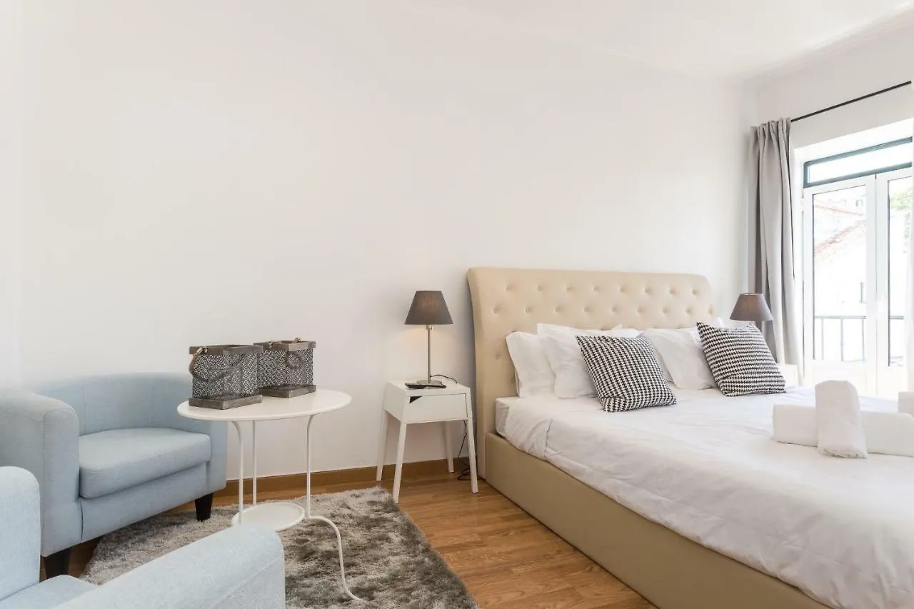 Guest house Rooms4All Lisbon Portugal